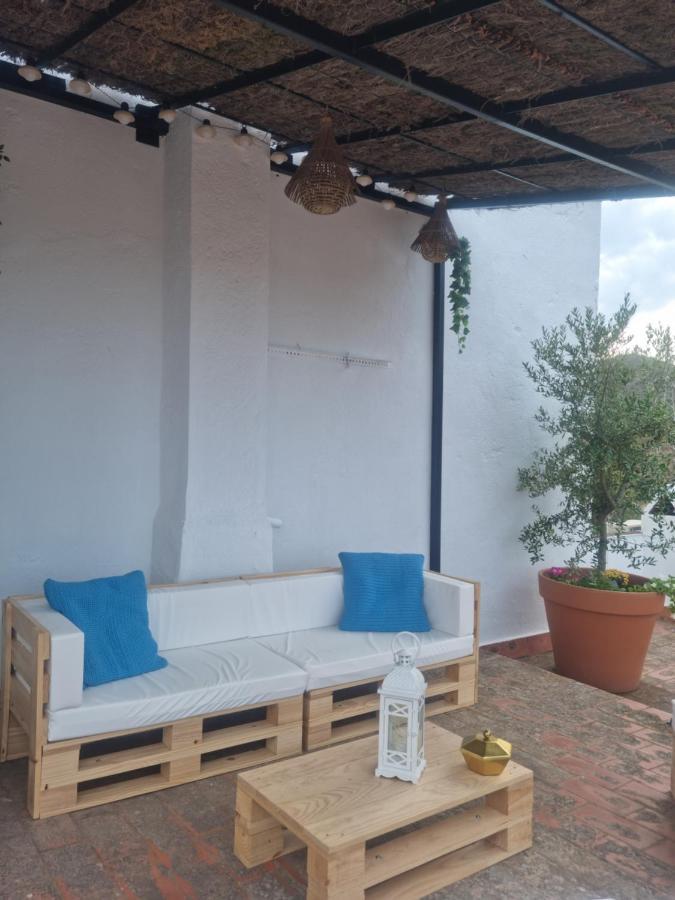Amb encant i estil Mediterrani en zona tranquilla de Llançà i amb terrassa Exterior foto